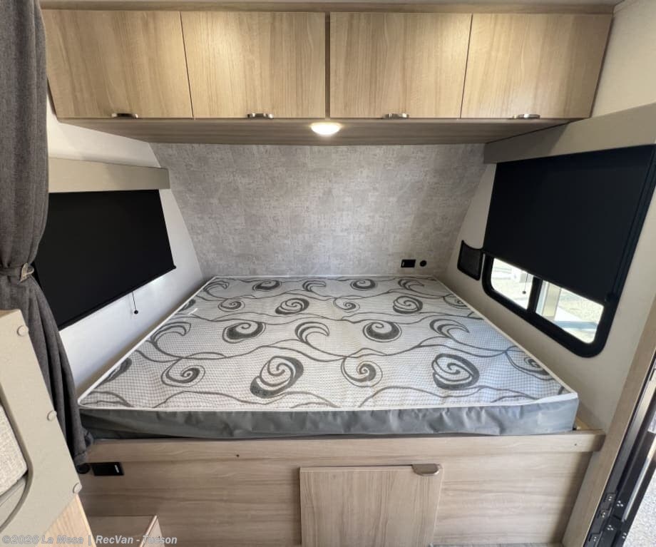 2025 Winnebago MICRO MINNIE-TT 2100BH - Used Travel Trailer For Sale by La Mesa | RecVan - Tucson in Tucson, Arizona
