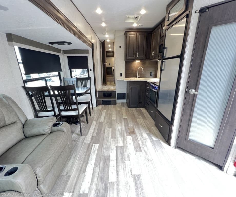 2023 SHASTA PHOENIX LITE 25RE by Forest River from La Mesa | RecVan - Tucson in Tucson, Arizona