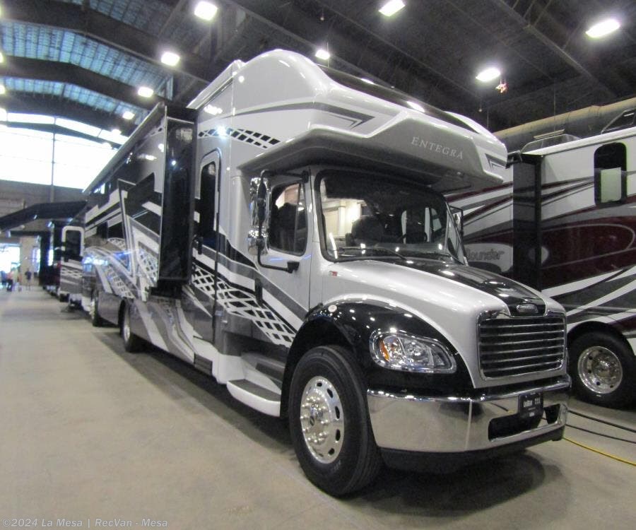 2024 Entegra Coach Accolade XL 37LXL RV for Sale in Mesa, AZ 85215