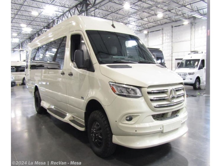 Used 2024 Midwest LUXE DAY CRUISER D6 3500XD available in Mesa, Arizona