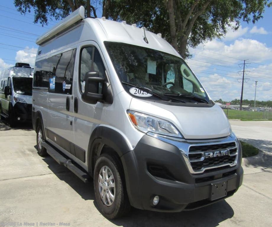 2025 Thor Motor Coach Rize 18G RV for Sale in Mesa, AZ 85215 | VN203157 ...