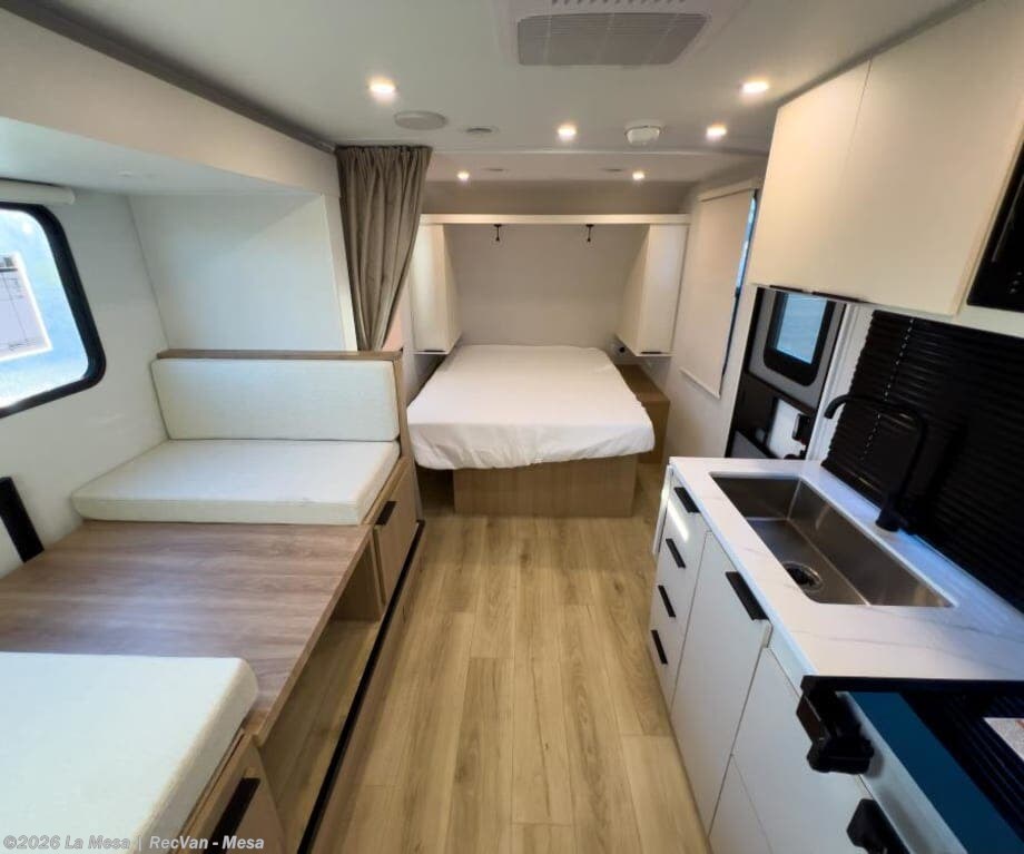 2026 Winnebago MICRO MINNIE-TT 2108FBS - New Travel Trailer For Sale by La Mesa | RecVan - Mesa in Mesa, Arizona