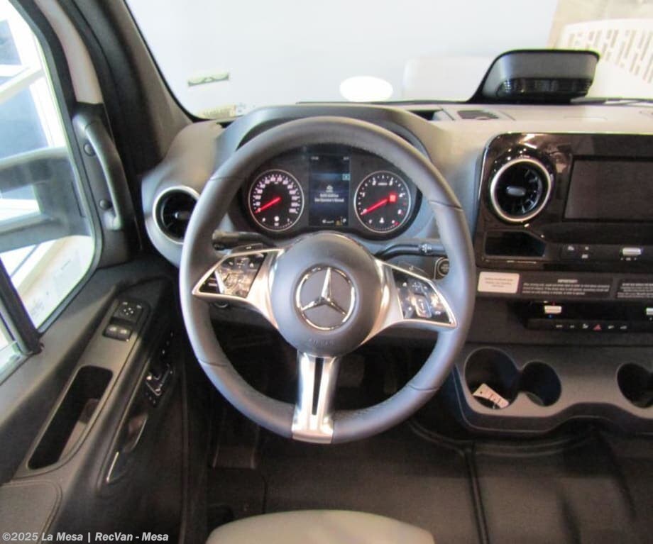 2026 Lineage Series M 25FW-FBP by Grand Design from La Mesa | RecVan - Mesa in Mesa, Arizona