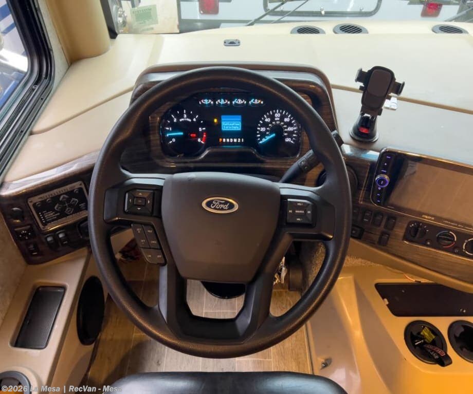 2021 Outlaw 38KB by Thor Motor Coach from La Mesa | RecVan - Mesa in Mesa, Arizona