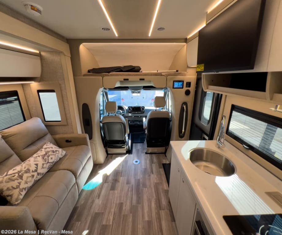 New 2026 Tiffin Wayfarer 25XLW available in Mesa, Arizona