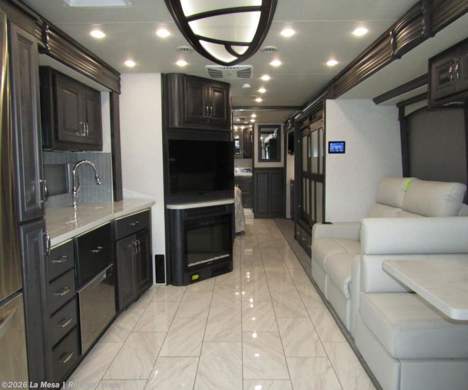 New 2025 Fleetwood Discovery 38N available in Mesa, Arizona