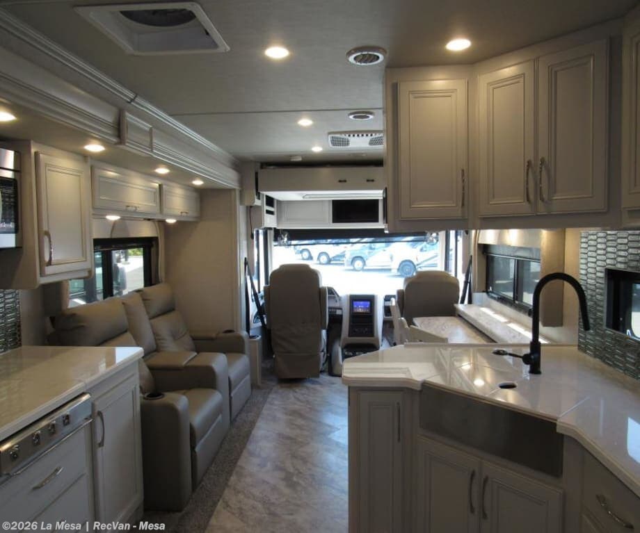 2023 Bounder 35GL by Fleetwood from La Mesa | RecVan - Mesa in Mesa, Arizona