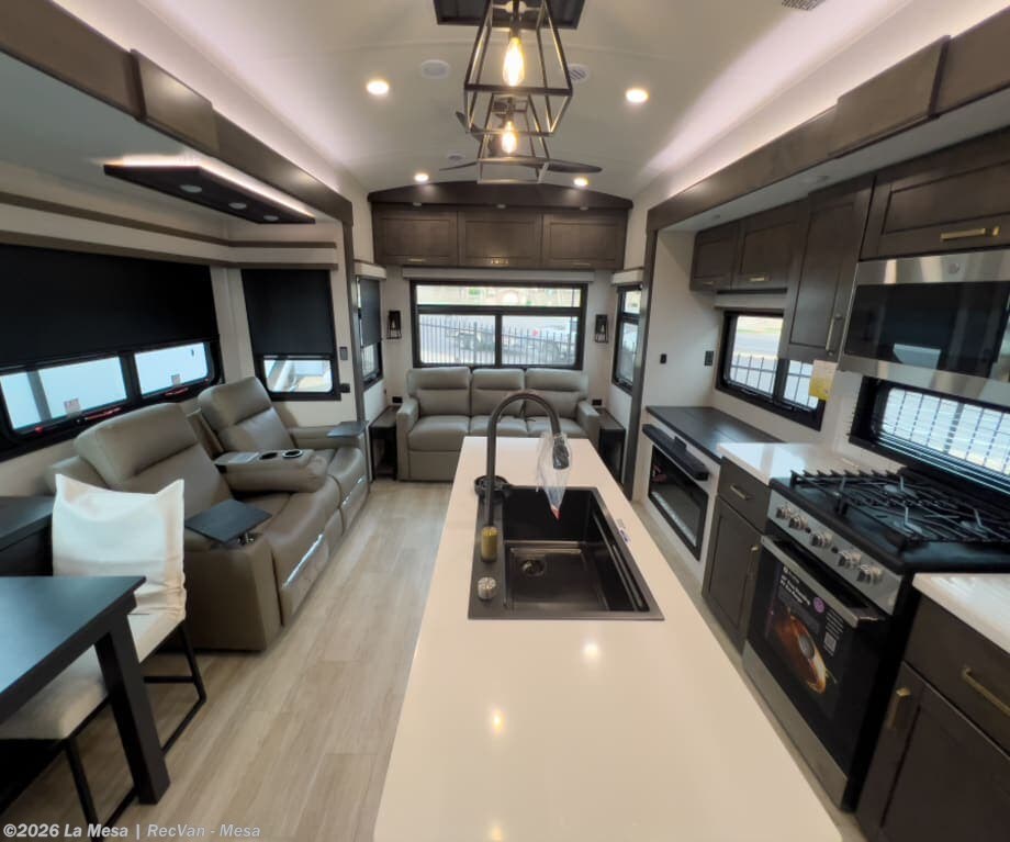2026 Heartland Bighorn 31RL - New Fifth Wheel For Sale by La Mesa | RecVan - Mesa in Mesa, Arizona