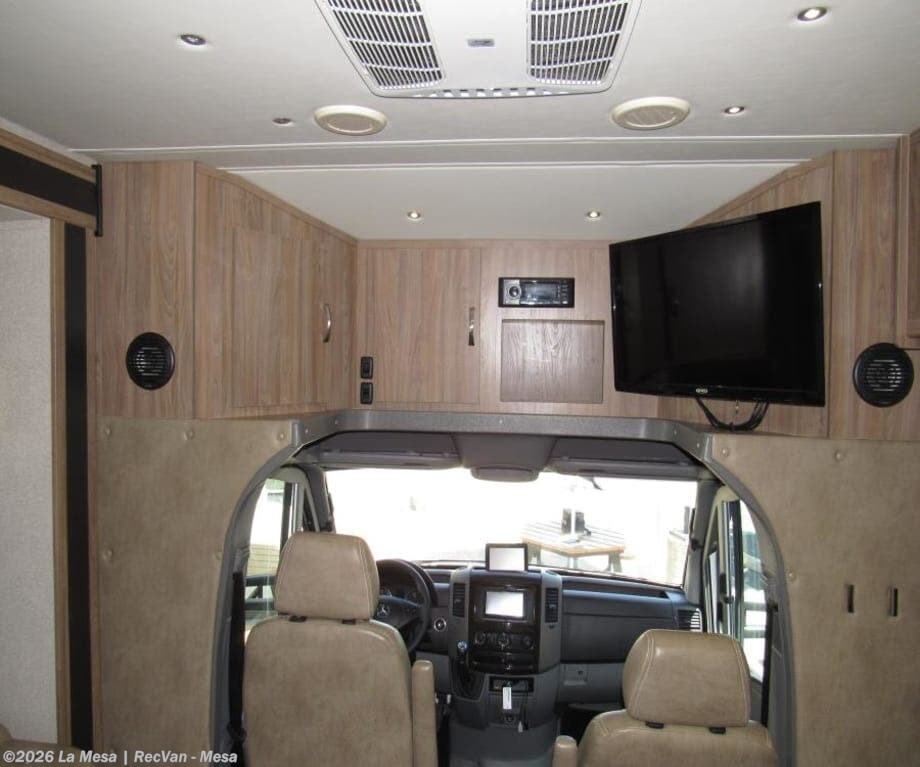 Used 2020 Dynamax Corp ISATA 3 24RW available in Mesa, Arizona