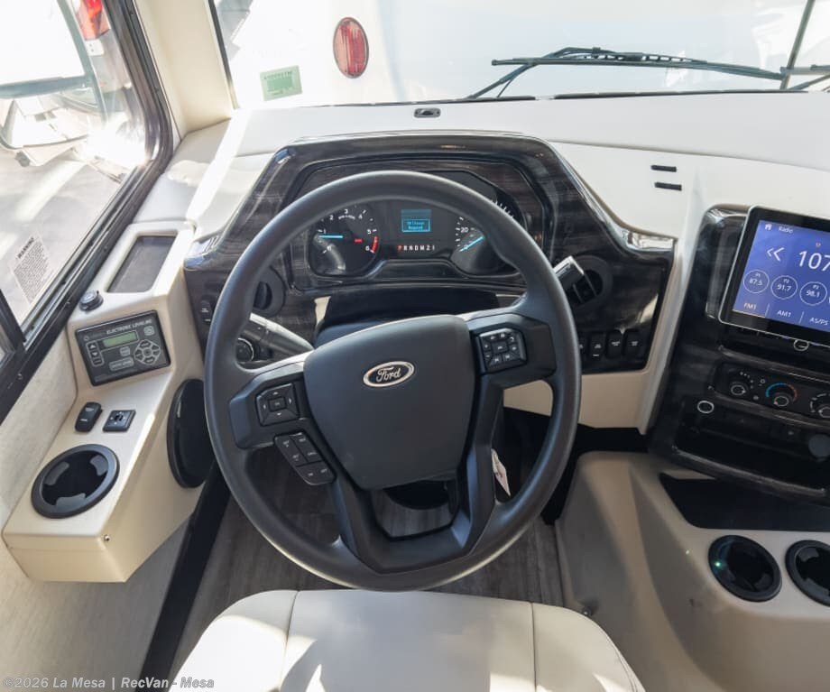 2025 Luminate DD35 by Thor Motor Coach from La Mesa | RecVan - Mesa in Mesa, Arizona