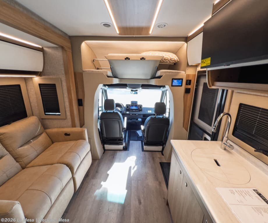 New 2027 Tiffin Wayfarer 25XLW available in Mesa, Arizona