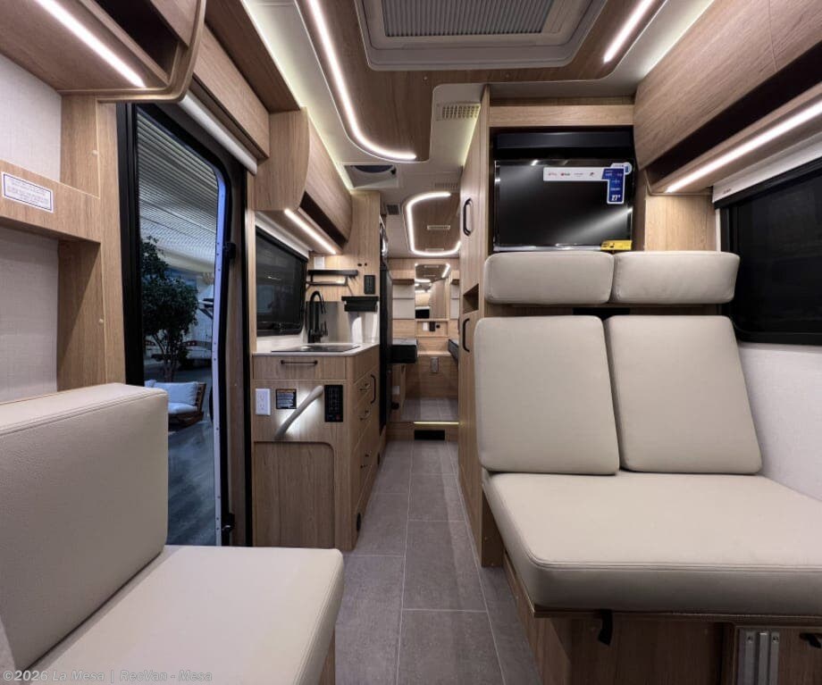 New 2026 Leisure Travel Unity U24TBX available in Mesa, Arizona