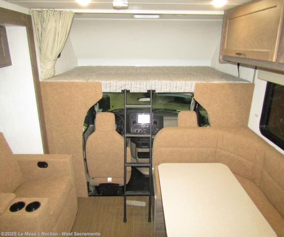 New 2026 Winnebago Minnie Winnie WF326NP available in West Sacramento, California