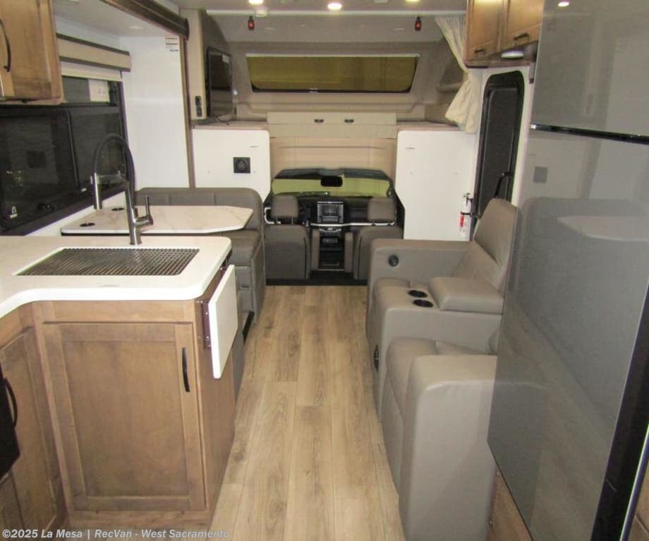 2026 Esteem XL 32U-XL-GSE by Entegra Coach from La Mesa | RecVan - West Sacramento in West Sacramento, California