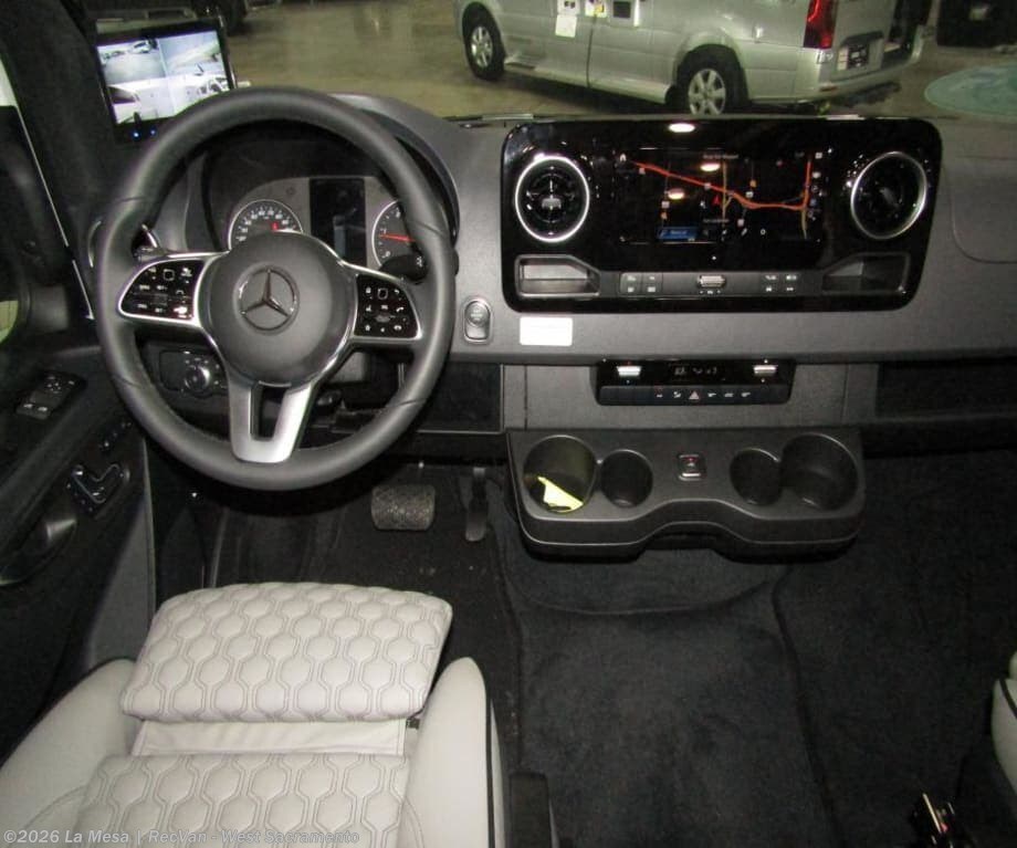 2025 Heritage MD4-HER-AWD by Midwest from La Mesa | RecVan - West Sacramento in West Sacramento, California