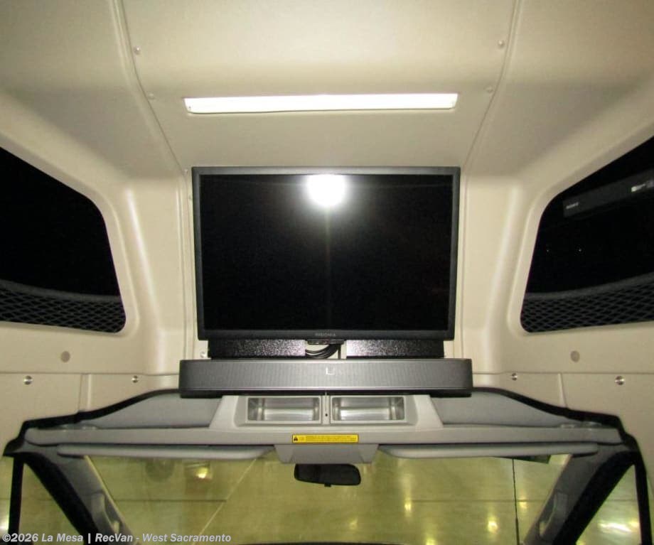 New 2026 Winnebago Ekko WF622A-L available in West Sacramento, California