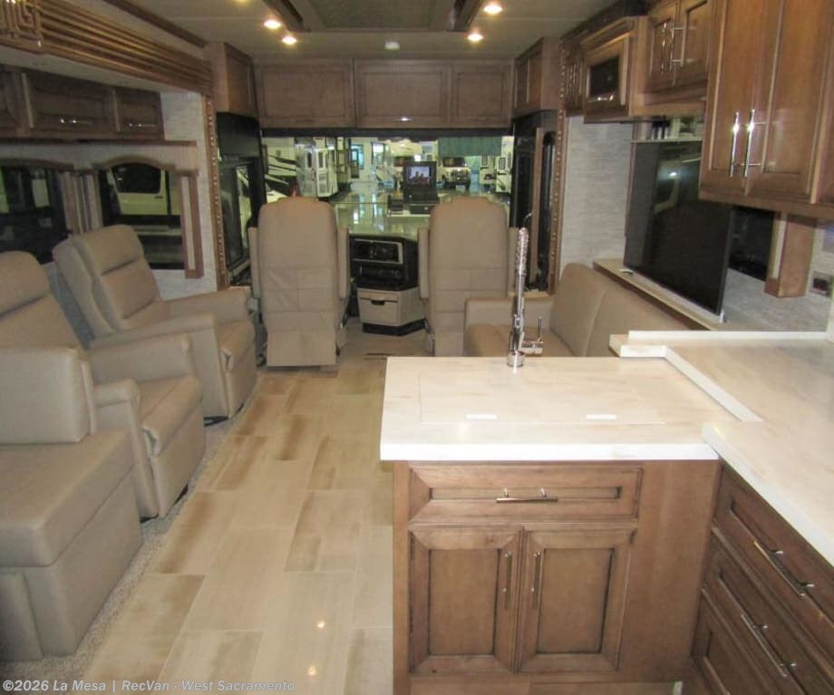 2021 Ventana 3717 by Newmar from La Mesa | RecVan - West Sacramento in West Sacramento, California