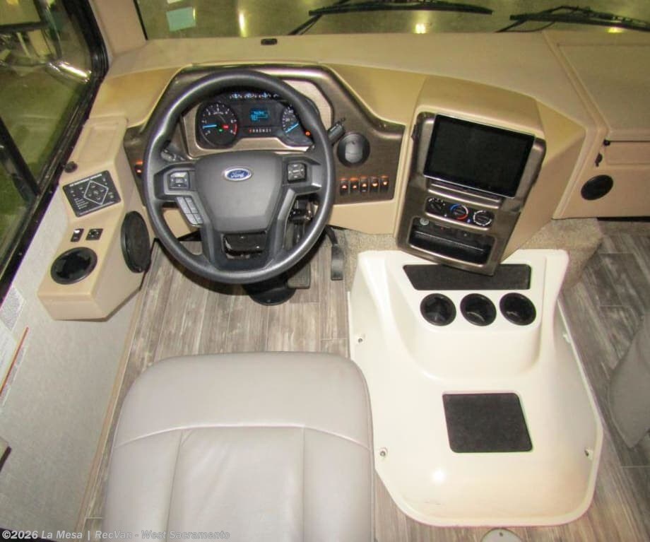 2022 Thor Motor Coach Hurricane 29M - Used Class A For Sale by La Mesa | RecVan - West Sacramento in West Sacramento, California