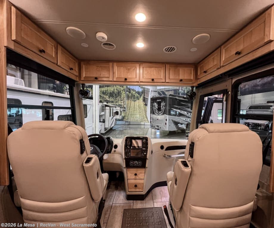 2021 Tiffin BREEZE 31BR - Used Class A For Sale by La Mesa | RecVan - West Sacramento in West Sacramento, California