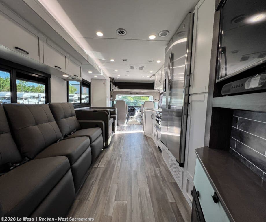 New 2026 Entegra Coach Vision XL 34B available in West Sacramento, California