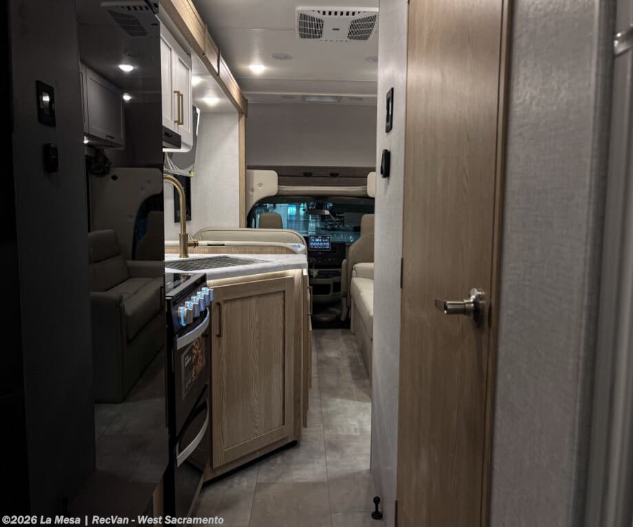 2026 Chateau 28Z-PP by Thor Motor Coach from La Mesa | RecVan - West Sacramento in West Sacramento, California