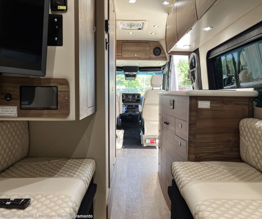 2026 Heritage MD2-HER-RWD by Midwest from La Mesa | RecVan - West Sacramento in West Sacramento, California