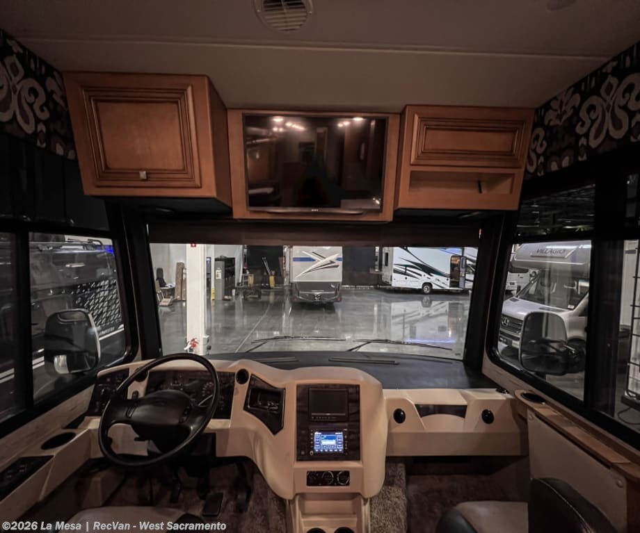 Used 2018 Newmar Bay Star 3124 available in West Sacramento, California