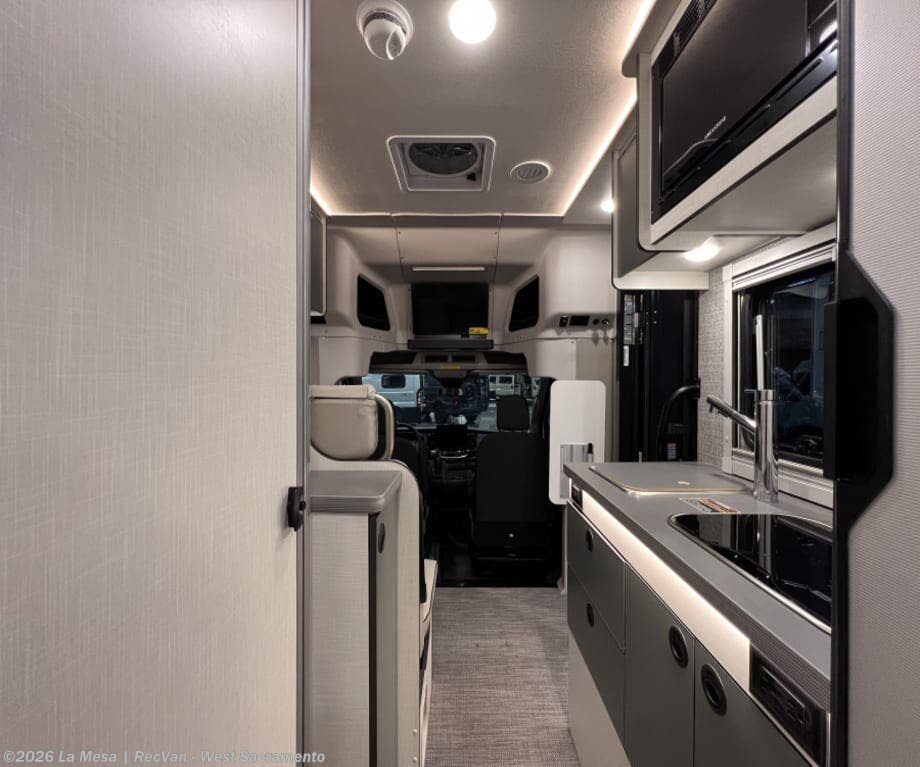 2027 Ekko WF622A-FBP by Winnebago from La Mesa | RecVan - West Sacramento in West Sacramento, California