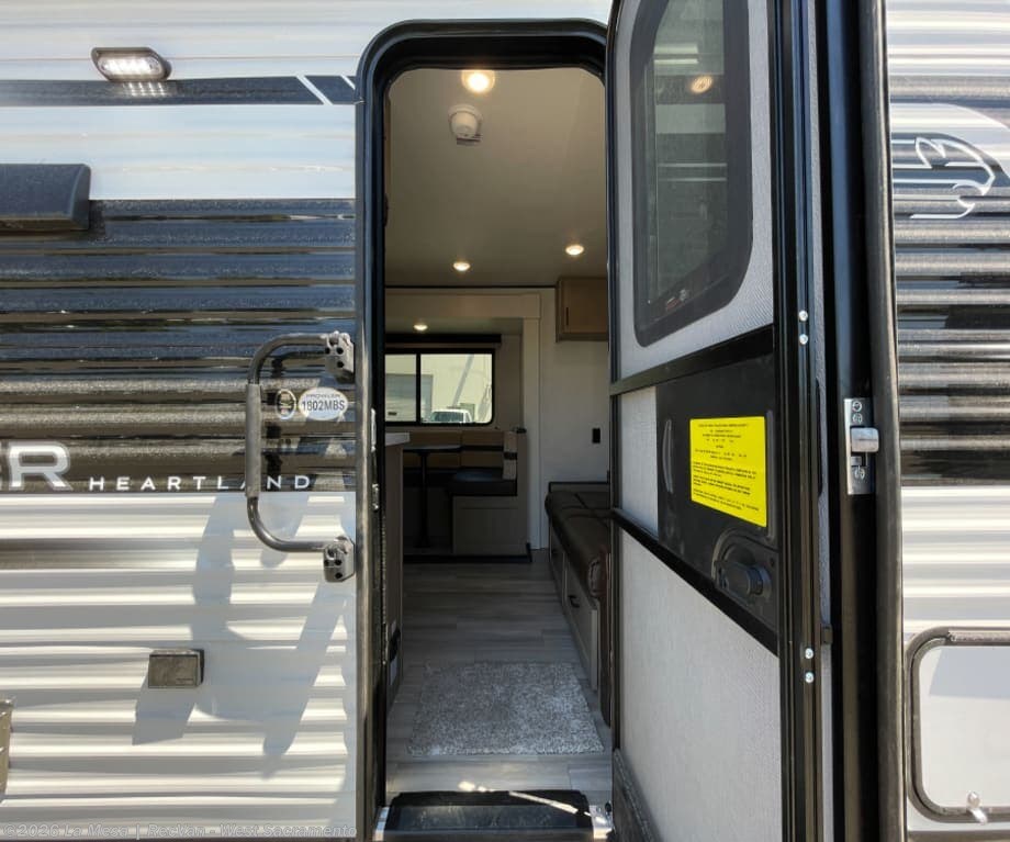 2026 Heartland Prowler 1802MBS - New Travel Trailer For Sale by La Mesa | RecVan - West Sacramento in West Sacramento, California
