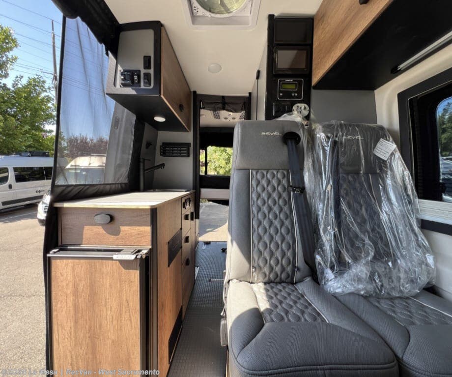 New 2027 Winnebago Revel BMB44E-2.5-1 available in West Sacramento, California