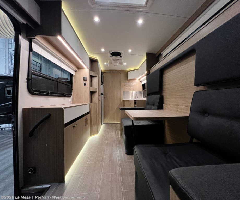 Used 2018 Leisure Travel Wonder 24MB available in West Sacramento, California