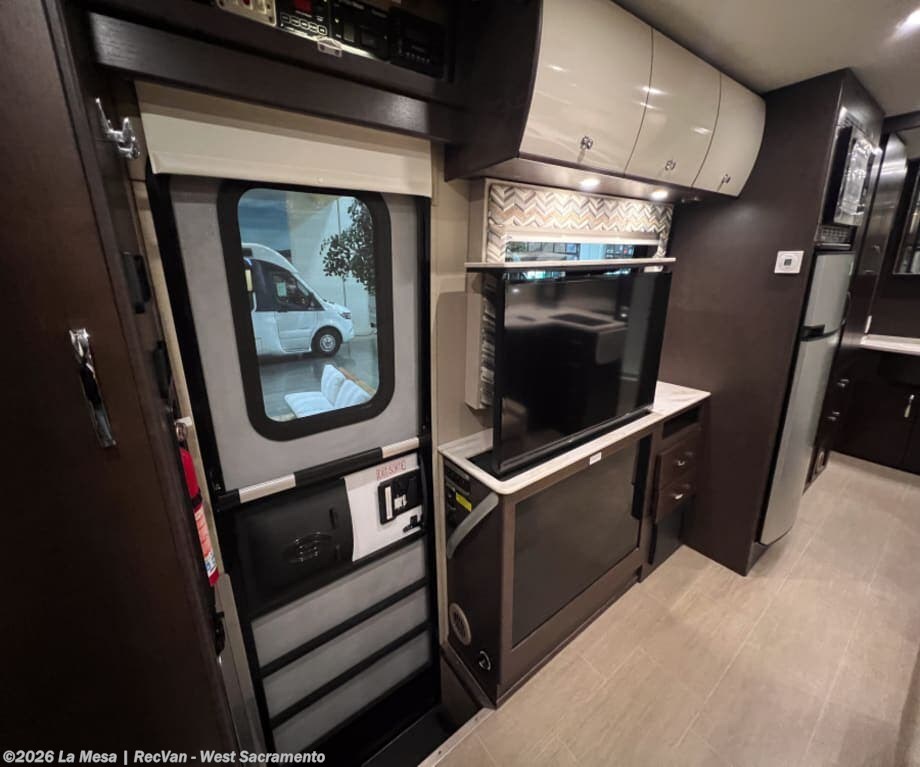 Used 2016 Leisure Travel Unity 24MB available in West Sacramento, California