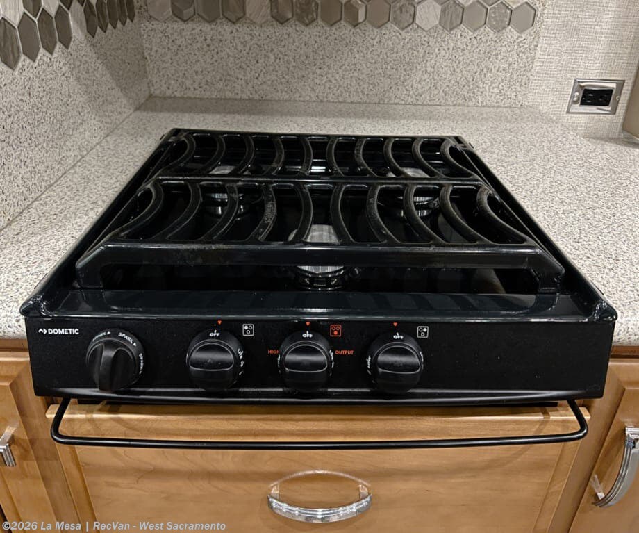 2018 Newmar Bay Star 3009 - Used Class A For Sale by La Mesa | RecVan - West Sacramento in West Sacramento, California