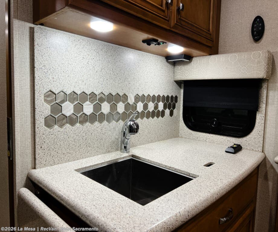 2018 Bay Star 3009 by Newmar from La Mesa | RecVan - West Sacramento in West Sacramento, California
