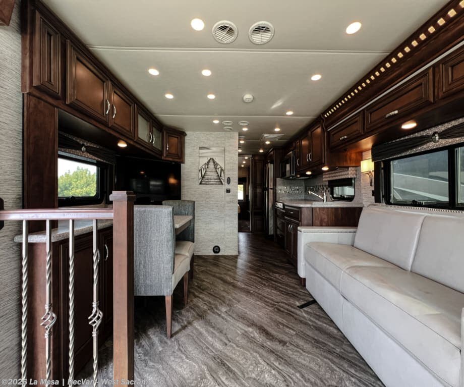 Used 2020 Newmar Bay Star 3226 available in West Sacramento, California