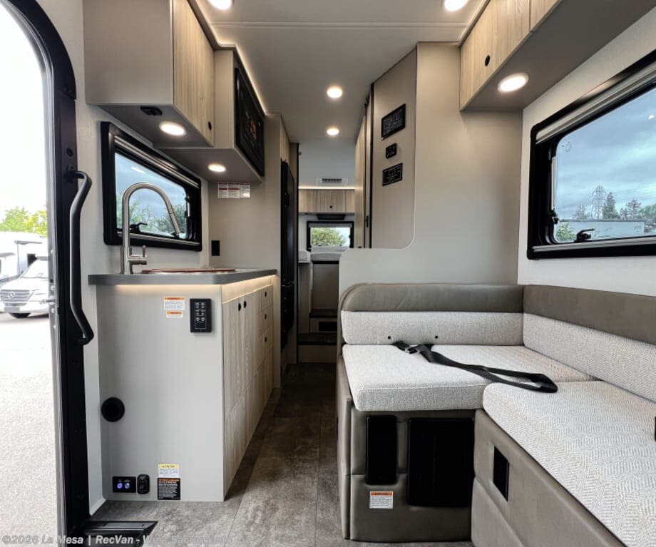 2027 Granite Ridge 22T-FBP by Jayco from La Mesa | RecVan - West Sacramento in West Sacramento, California