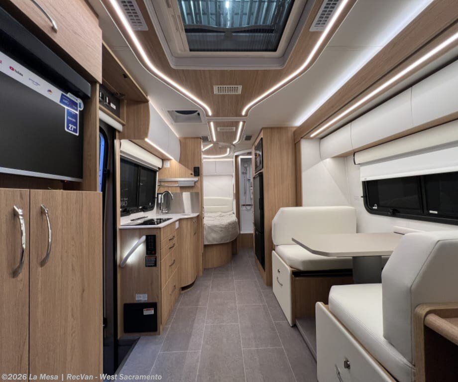 New 2026 Leisure Travel Unity U24CB available in West Sacramento, California
