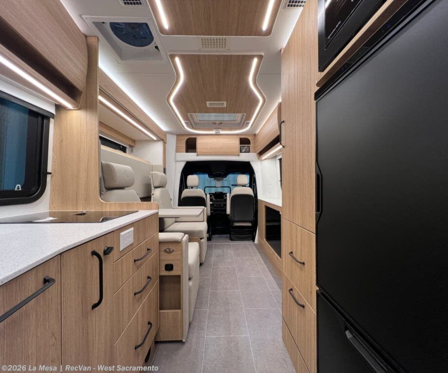 New 2027 Leisure Travel Unity U24MBL available in West Sacramento, California