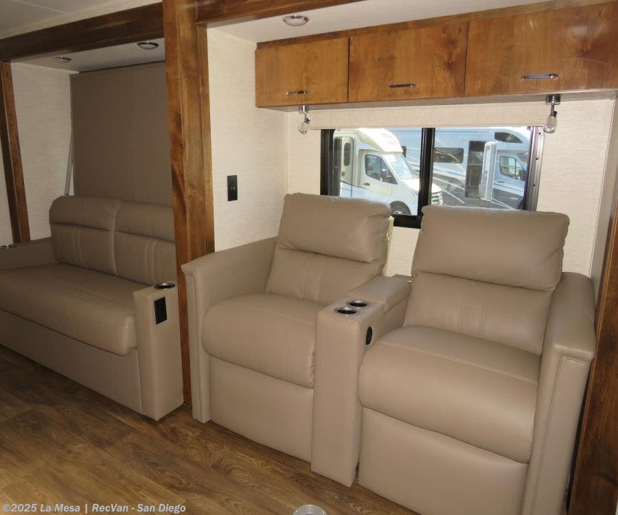 2021 Tiffin Wayfarer 25RW RV for Sale in San Diego, CA 92111 SP192425