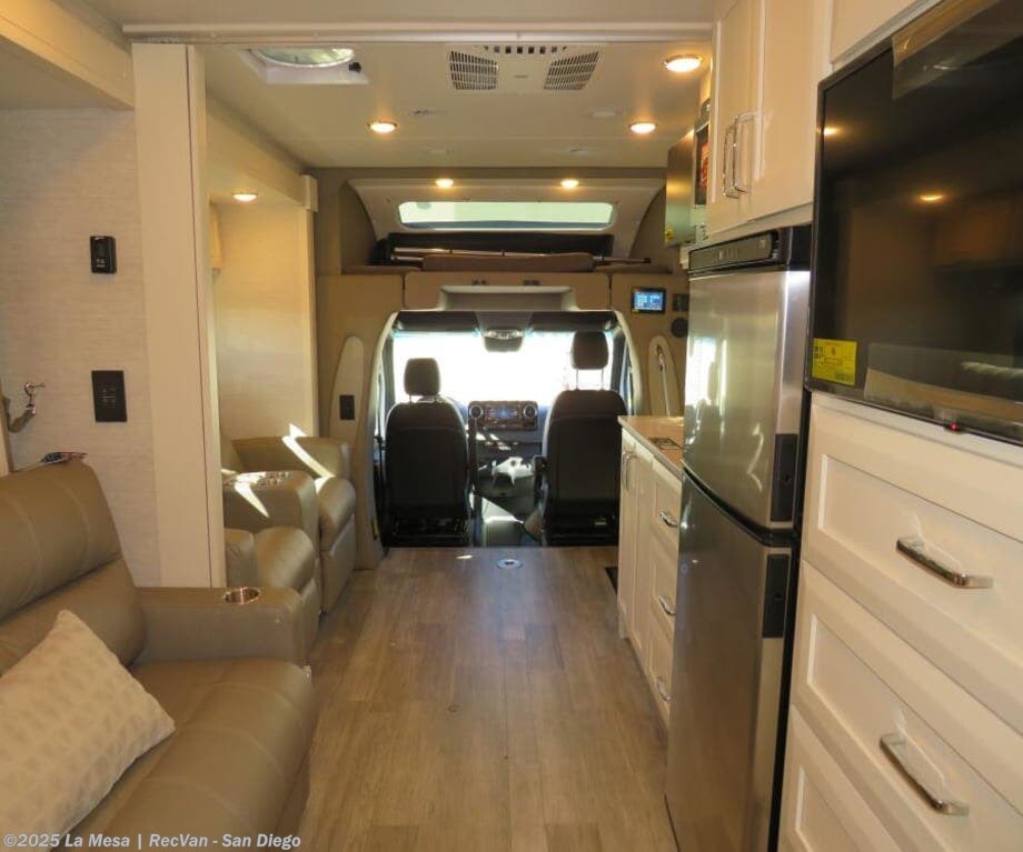 2024 Tiffin Wayfarer 25RW RV for Sale in San Diego, CA 92111 | SN195889 ...