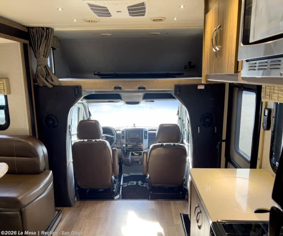 2019 ISATA 3 24RW by Dynamax Corp from La Mesa | RecVan - San Diego in San Diego, California