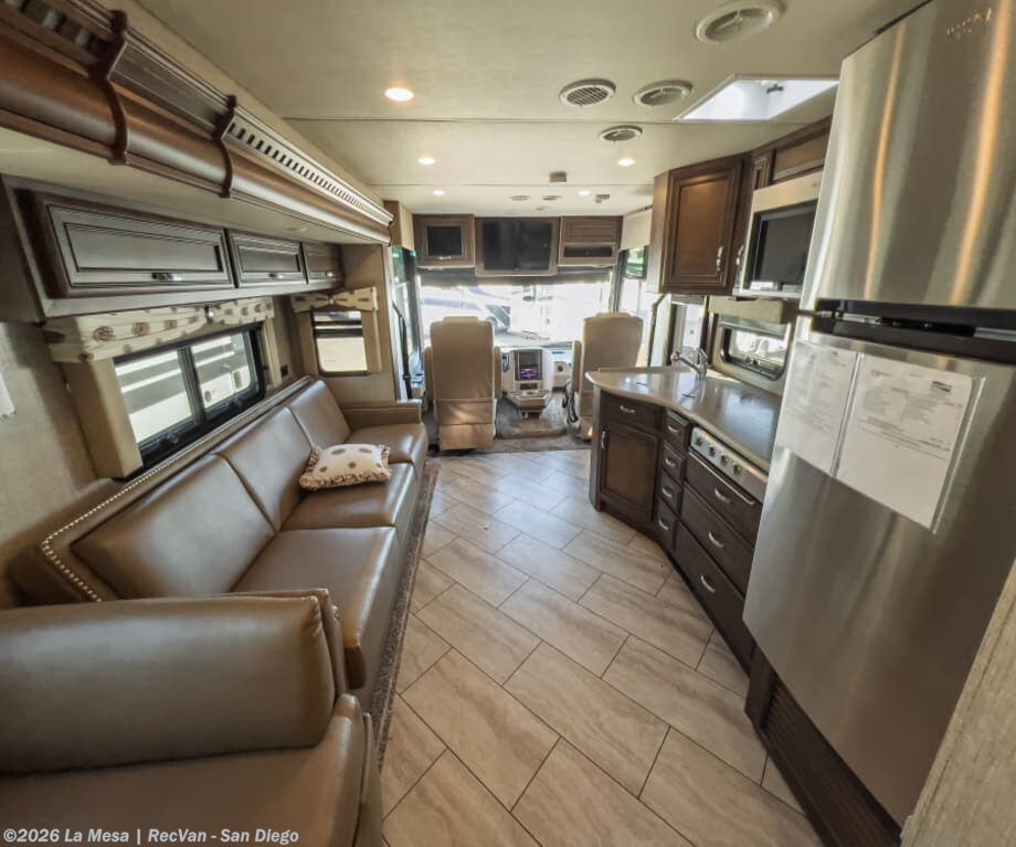 Used 2020 Newmar BAYSTAR 3124 available in San Diego, California