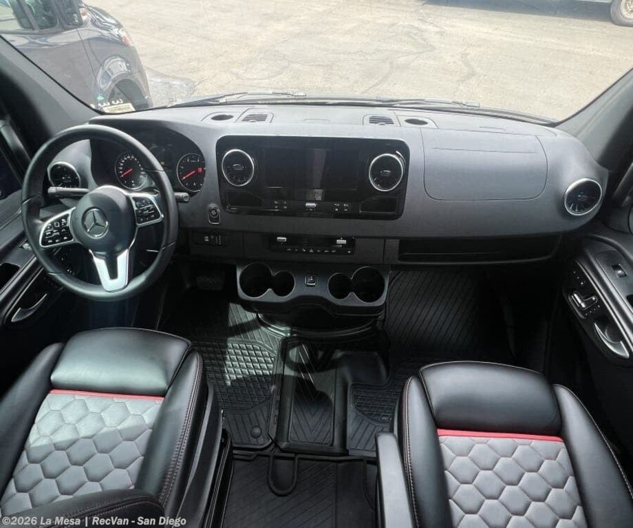 2025 AIRSTREAM M19X (E1 PKG) by Airstream from La Mesa | RecVan - San Diego in San Diego, California