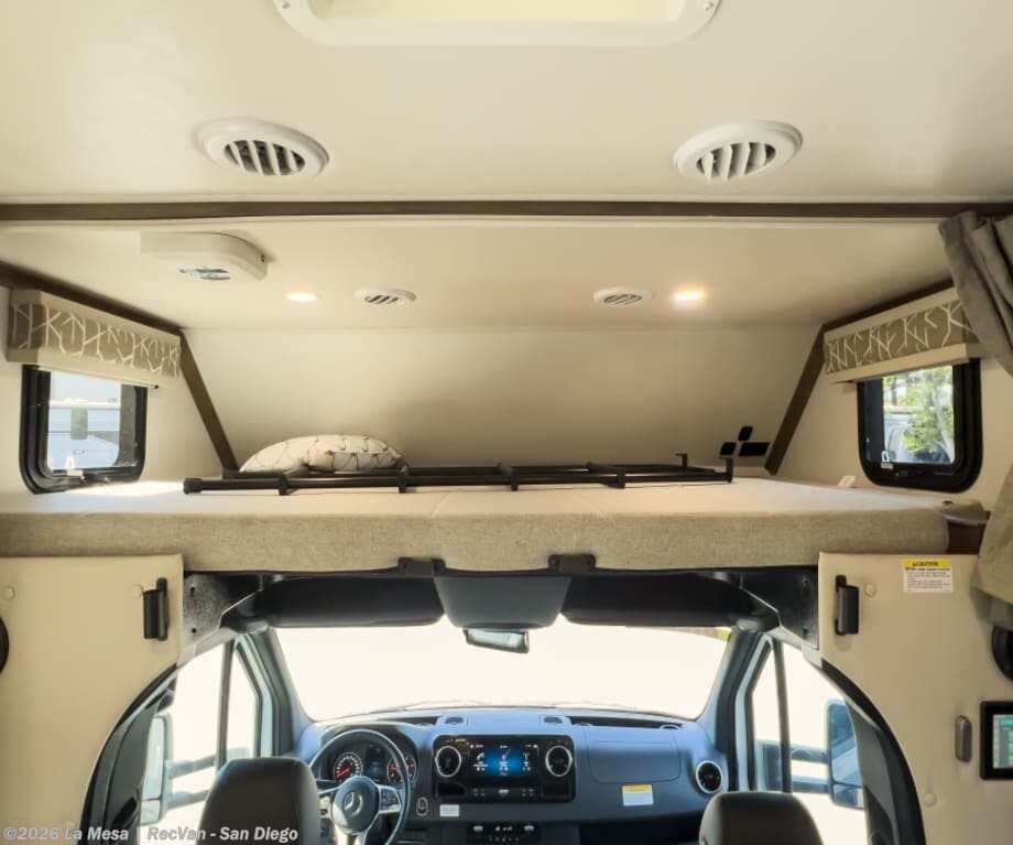 Used 2025 Dynamax Corp ISATA 24FWM available in San Diego, California