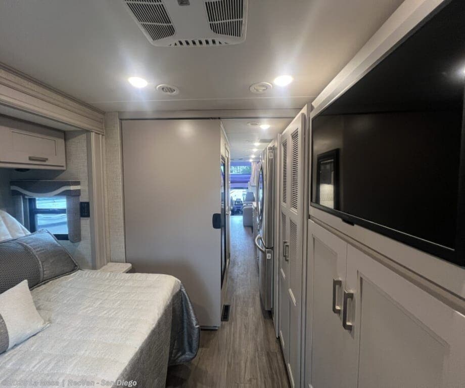 2023 Pasadena 38FX by Thor Motor Coach from La Mesa | RecVan - San Diego in San Diego, California