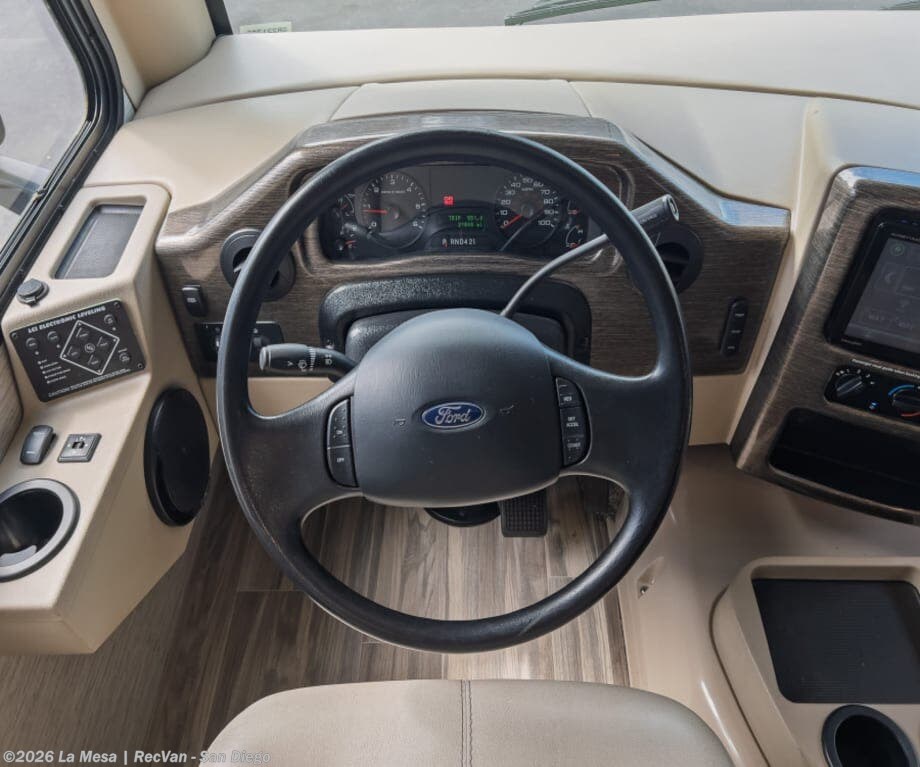 2021 ACE 30.4 by Thor Motor Coach from La Mesa | RecVan - San Diego in San Diego, California