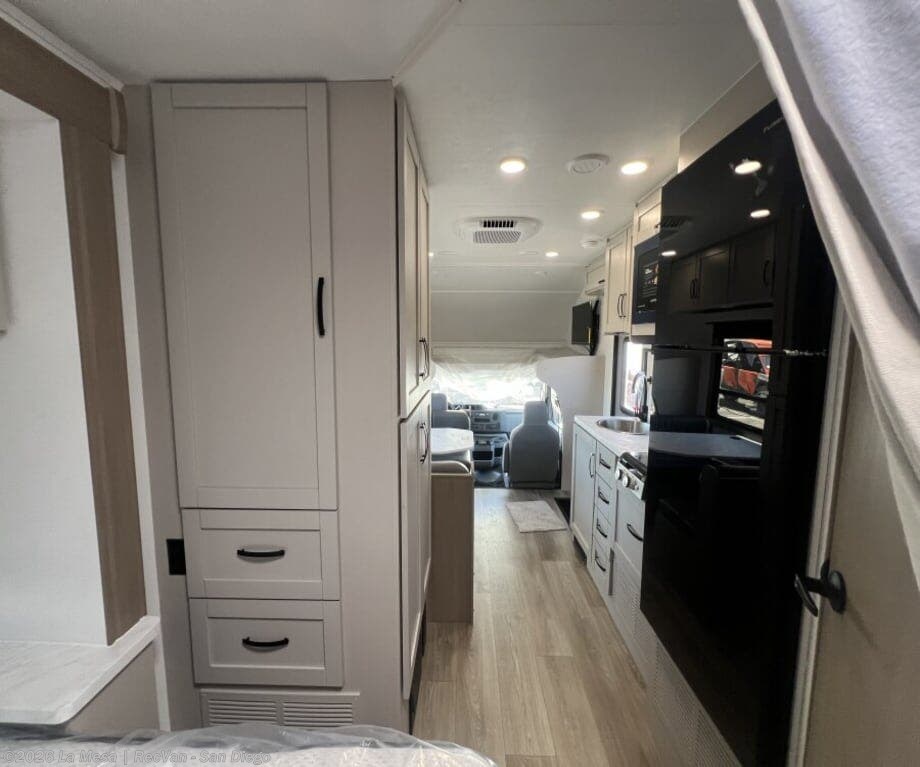 2027 Odyssey SE 22CF by Entegra Coach from La Mesa | RecVan - San Diego in San Diego, California