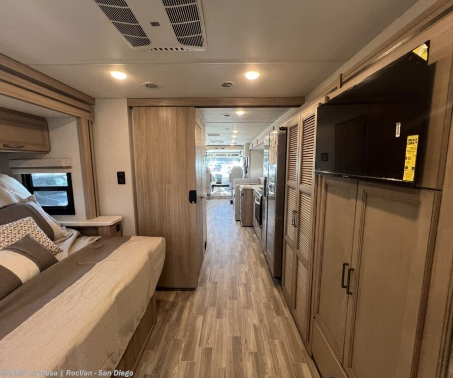 2027 Windsport 36H by Thor Motor Coach from La Mesa | RecVan - San Diego in San Diego, California