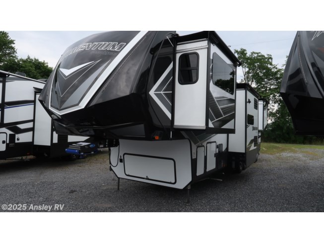 Incoming 376th 2022 Grand Design Momentum 376th Toy Hauler For Sale In Duncansville Pa Grand Design Momentum 376th 2022 Vs 2023
