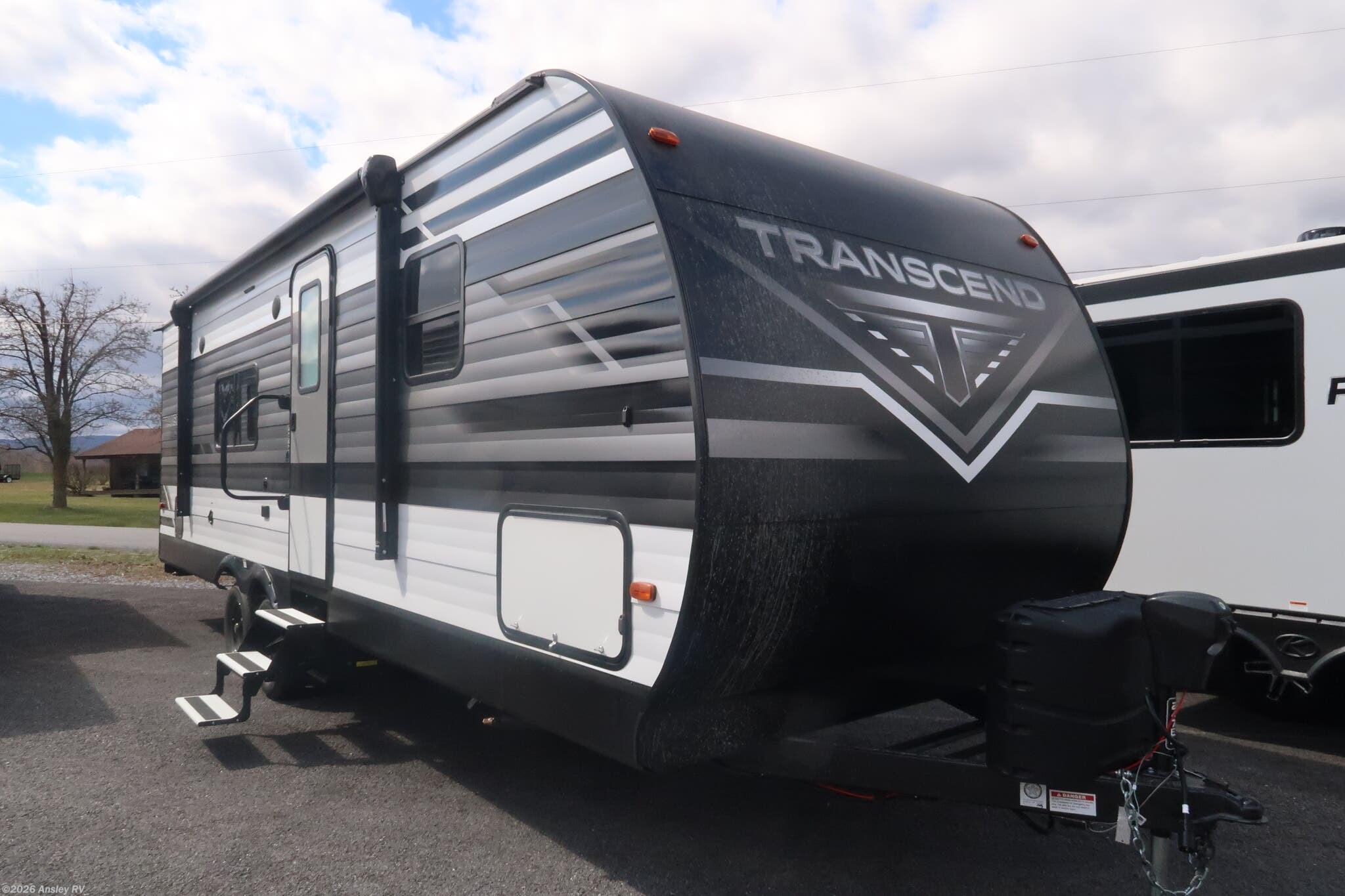 D0112-21 - 2021 Grand Design Transcend Xplor 247BH Travel Trailer for sale  in Duncansville PA